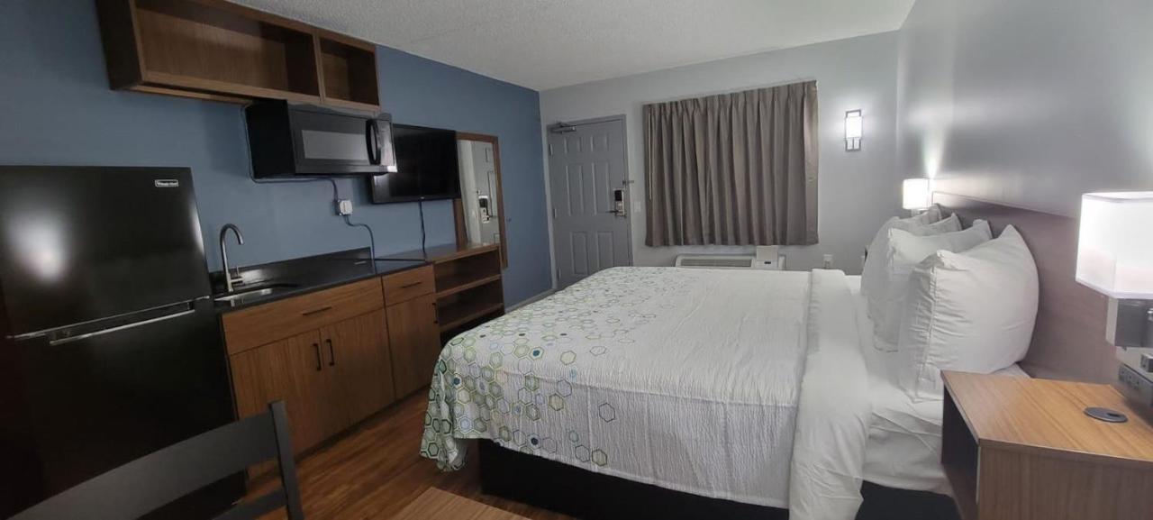 Hometowne Studios By Red Roof Egg Harbor-Atlantic City Airport Egg Harbor Township Ngoại thất bức ảnh