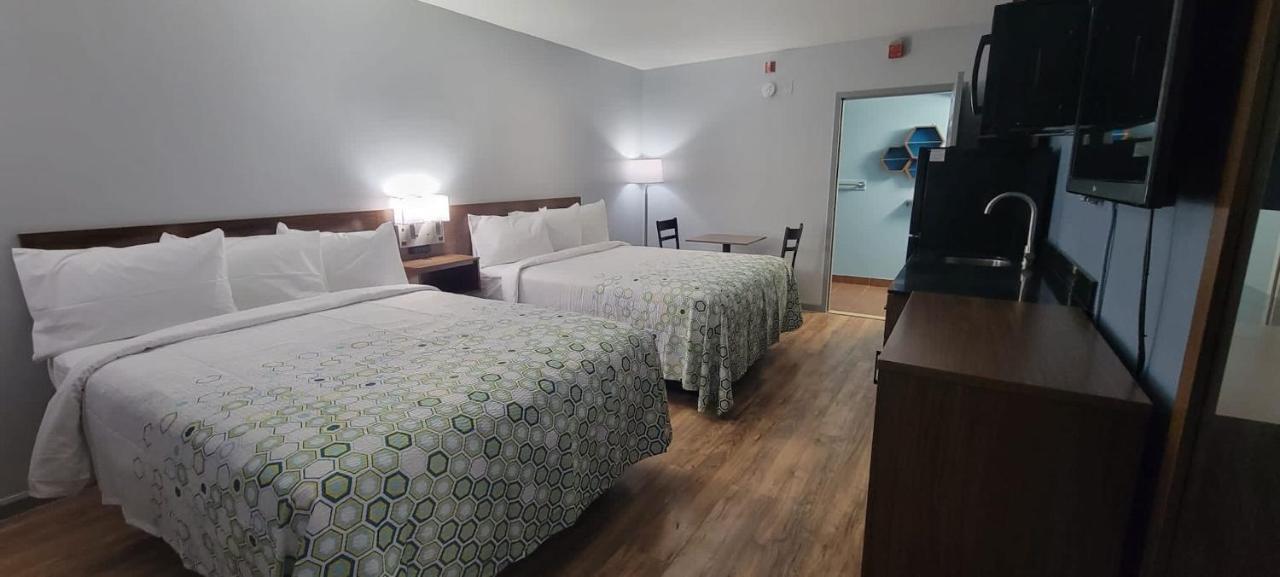 Hometowne Studios By Red Roof Egg Harbor-Atlantic City Airport Egg Harbor Township Ngoại thất bức ảnh