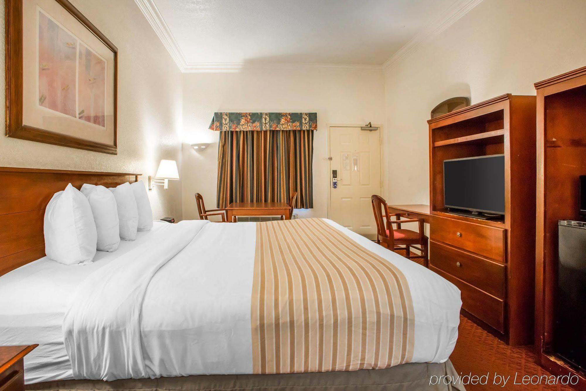 Hometowne Studios By Red Roof Egg Harbor-Atlantic City Airport Egg Harbor Township Ngoại thất bức ảnh