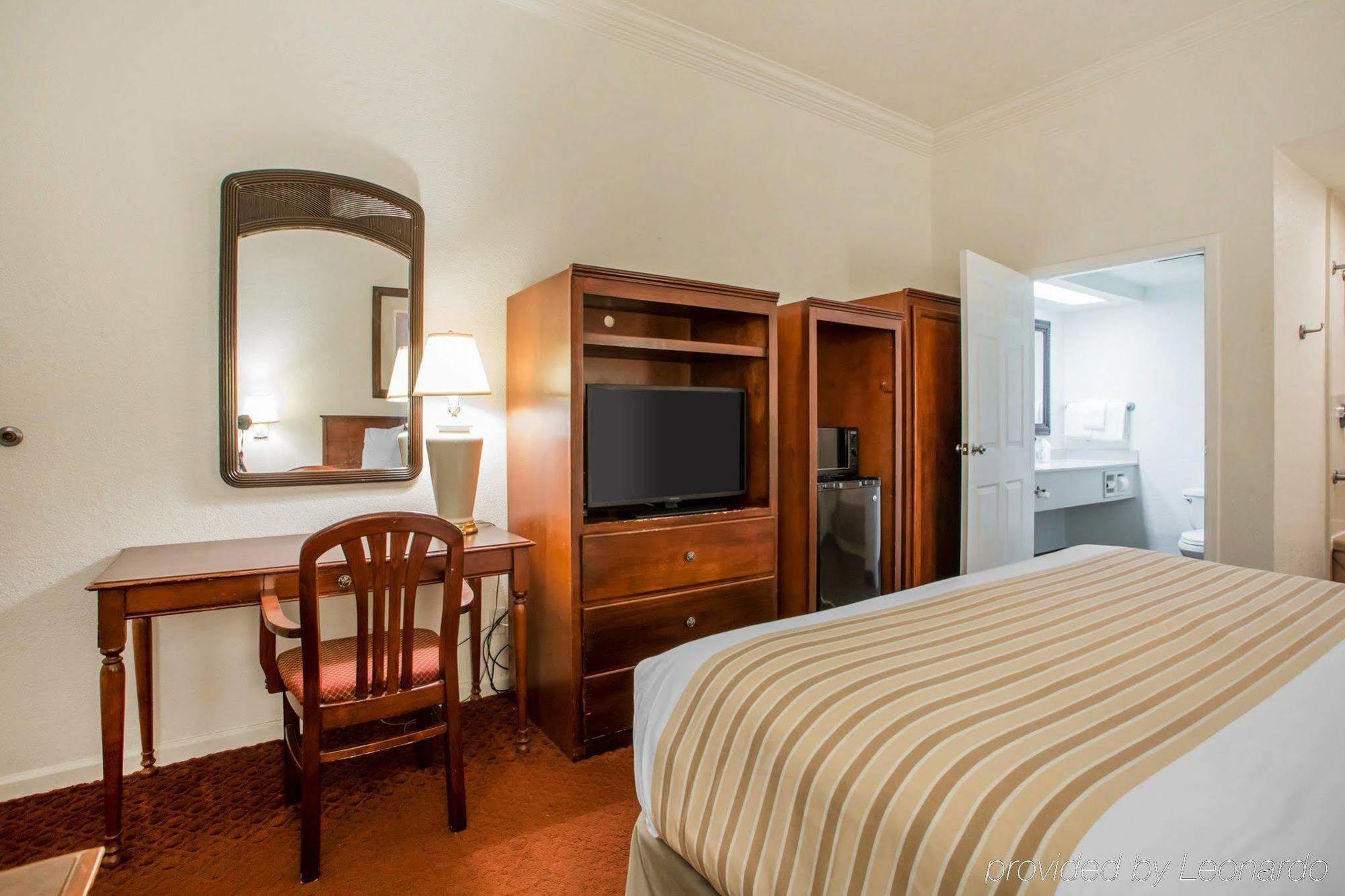 Hometowne Studios By Red Roof Egg Harbor-Atlantic City Airport Egg Harbor Township Ngoại thất bức ảnh